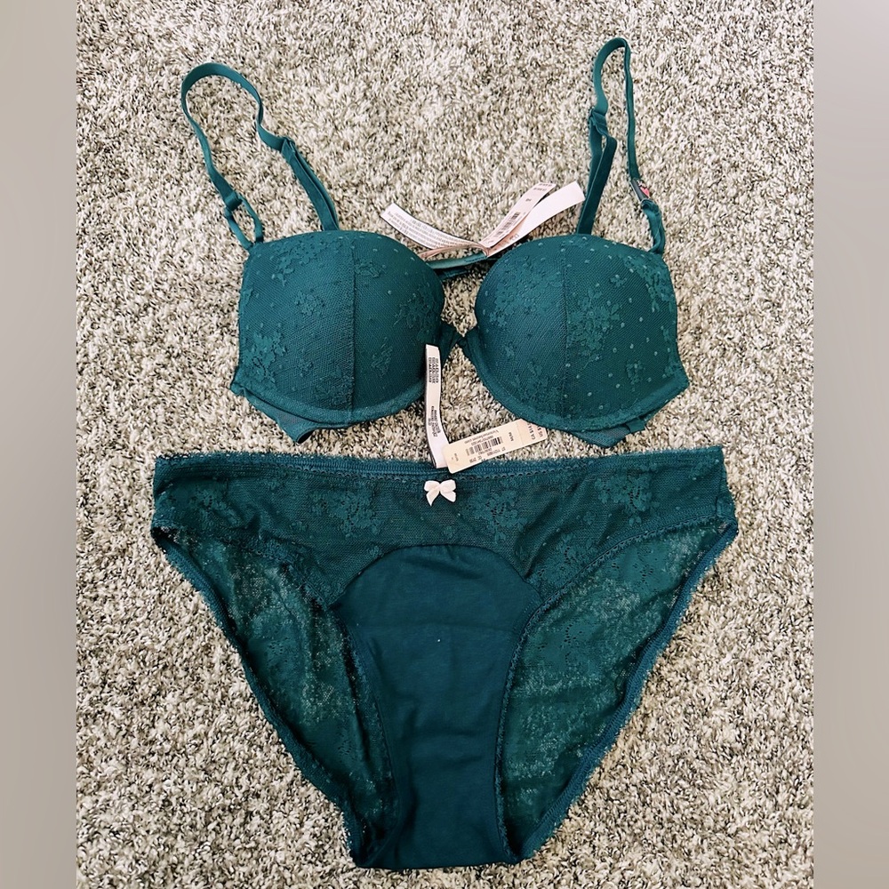VS Lingerie Set
